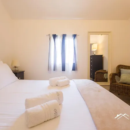 Train Station • 1br • A/c • By Tilo Apartment
