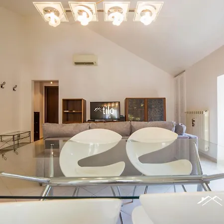 Train Station • 1br • A/c • By Tilo