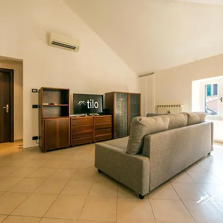 Train Station • 1br • A/c • By Tilo Apartment Genoa
