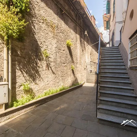 Train Station • 1br • A/c • By Tilo Genoa